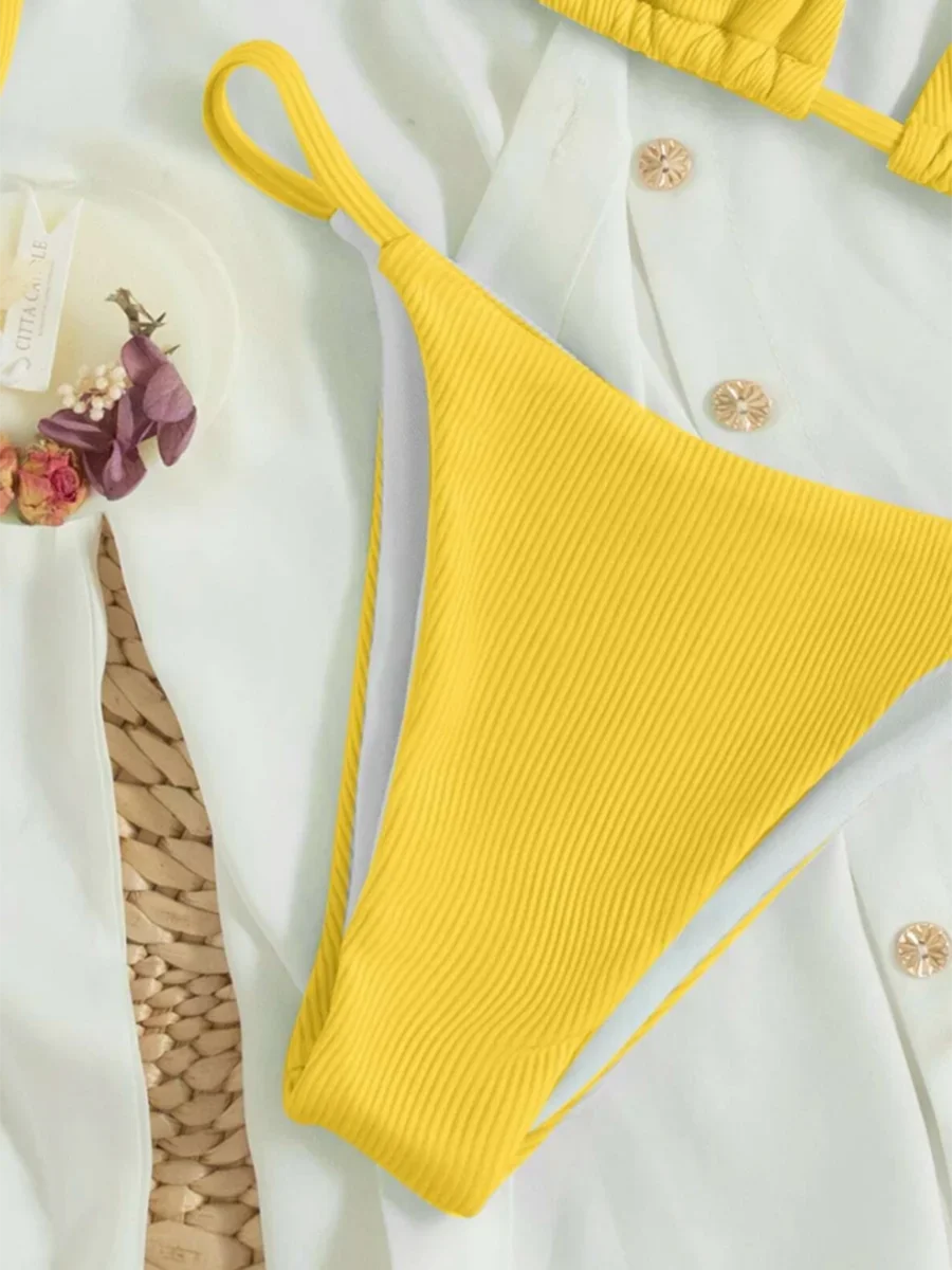 Bikini Triangular Clásico Acolchado