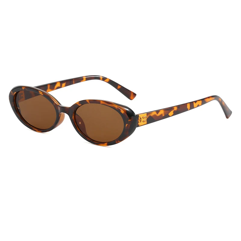 Gafas de Sol Ovaladas con Remaches