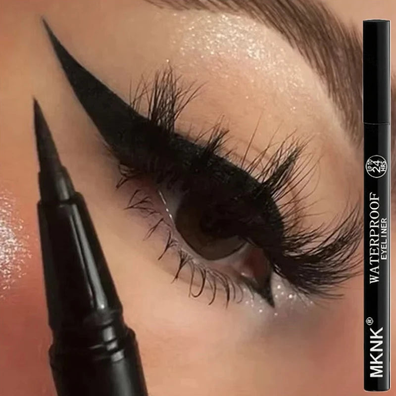 Delineador de Ojos Waterproof Punta Fina