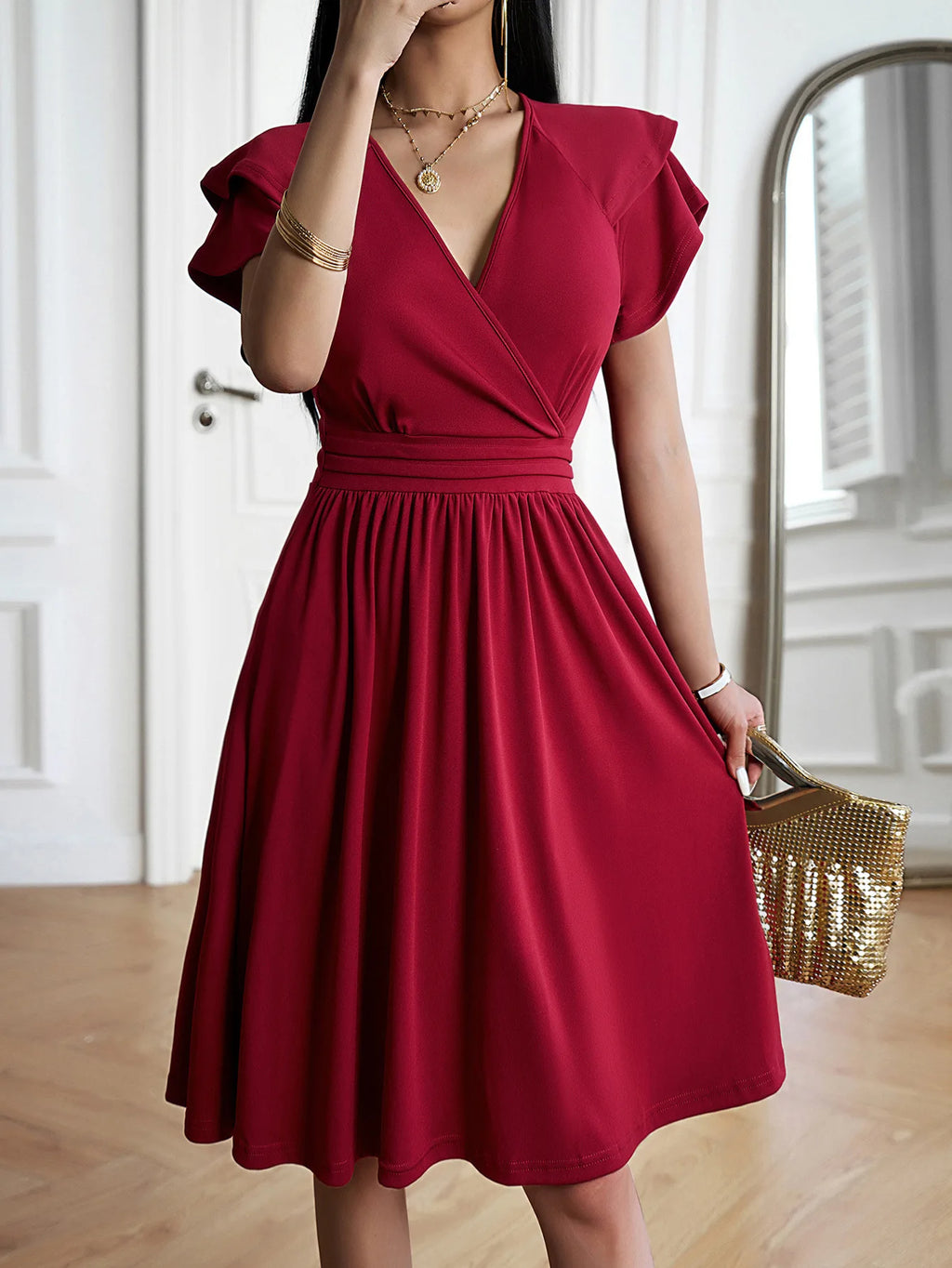 Vestido Midi Escote V Elegante