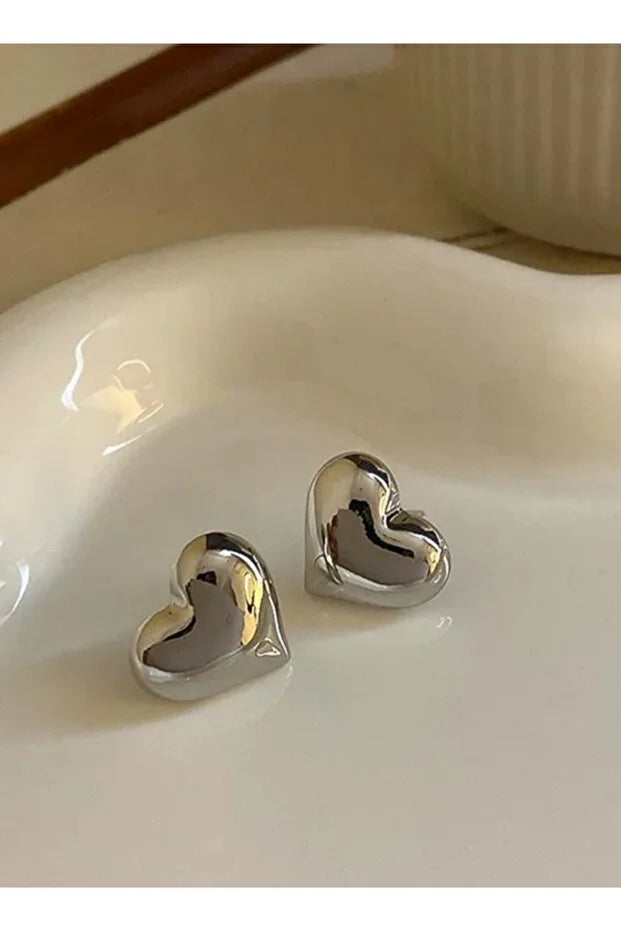 Pendientes Corazón Minimalista — Plata y Dorado